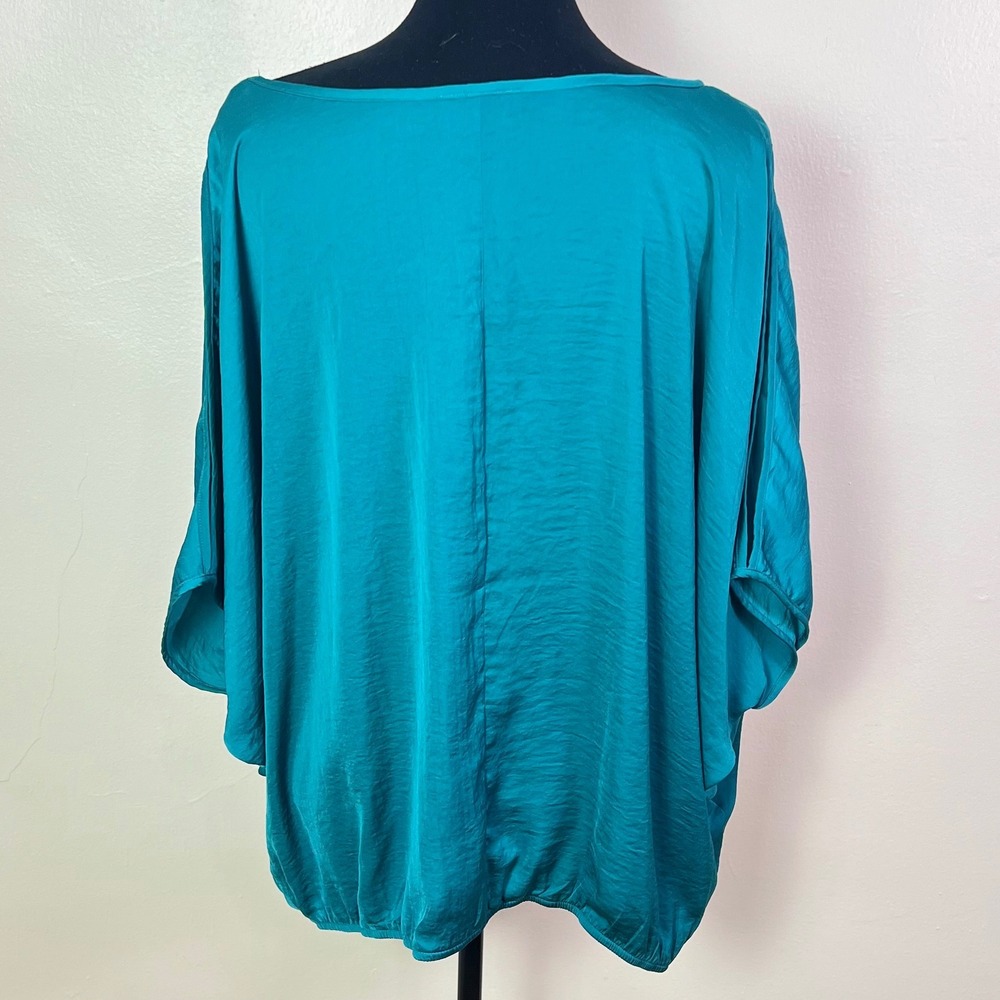 Iz Byer Blouse 2X Teal Blue Hammered Satin Split Dolman Sleeve Bubble Hem Top - Picture 3 of 11
